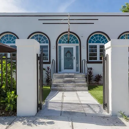Vive Zen 2 Queen Beds Miami Exterior photo